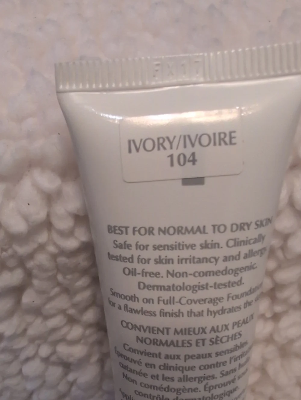 NWT Mary Kay Full-Coverage Foundation - Ivory 104